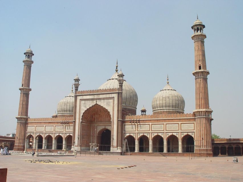 Delhi: Private Chandni Chowk, Food Tasting, & Tuk-Tuk Tour - Chandni Chowk Experience