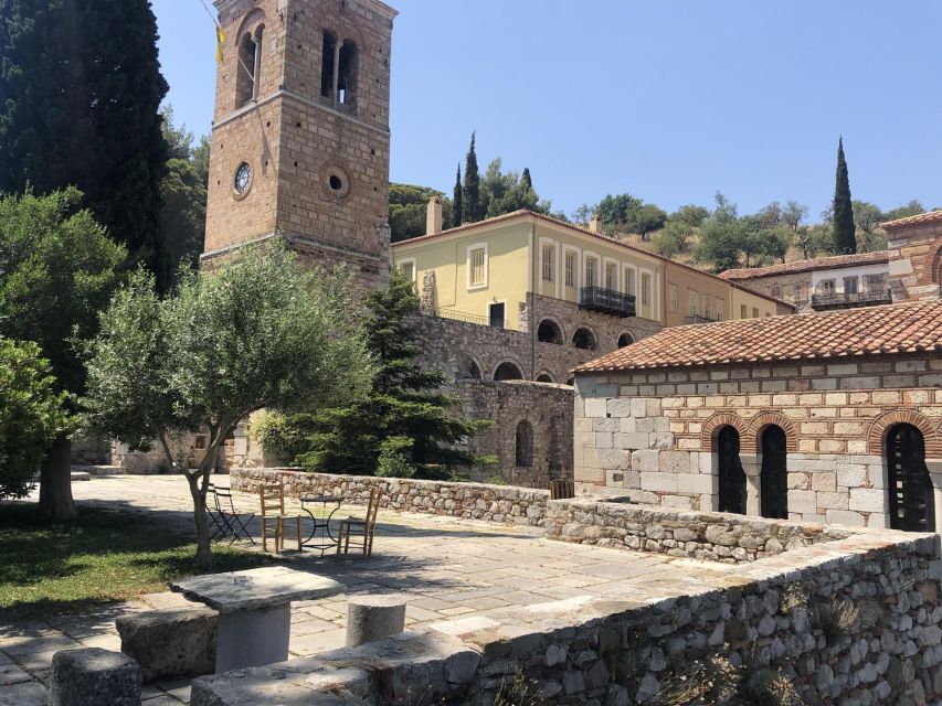 Delphi & Hosios Loukas Monastery Private Day Tour Plus Lunch - Unique Experience