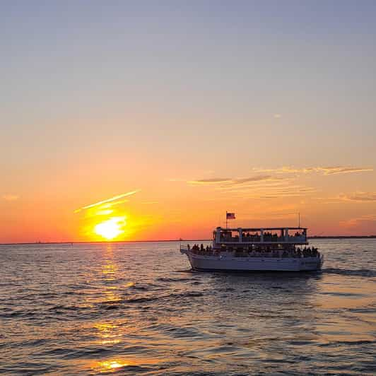 Destin: Sunset Dolphin Cruise - Viewing Options