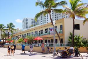 Diane Oceanfront Suites - Guest Reviews