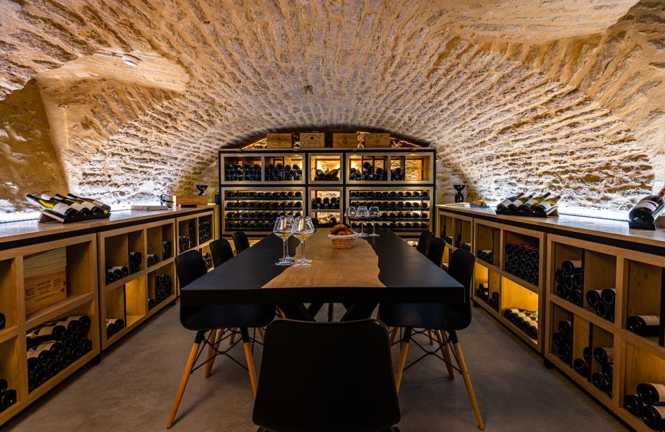 Dijon: the Cave Du Palais Burgundy Wine Tasting Experience - Knowledgeable Guides