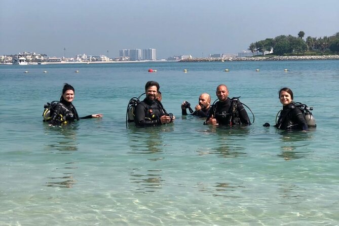 Discover Scuba Diving in Dubai - Included Amenities and Services