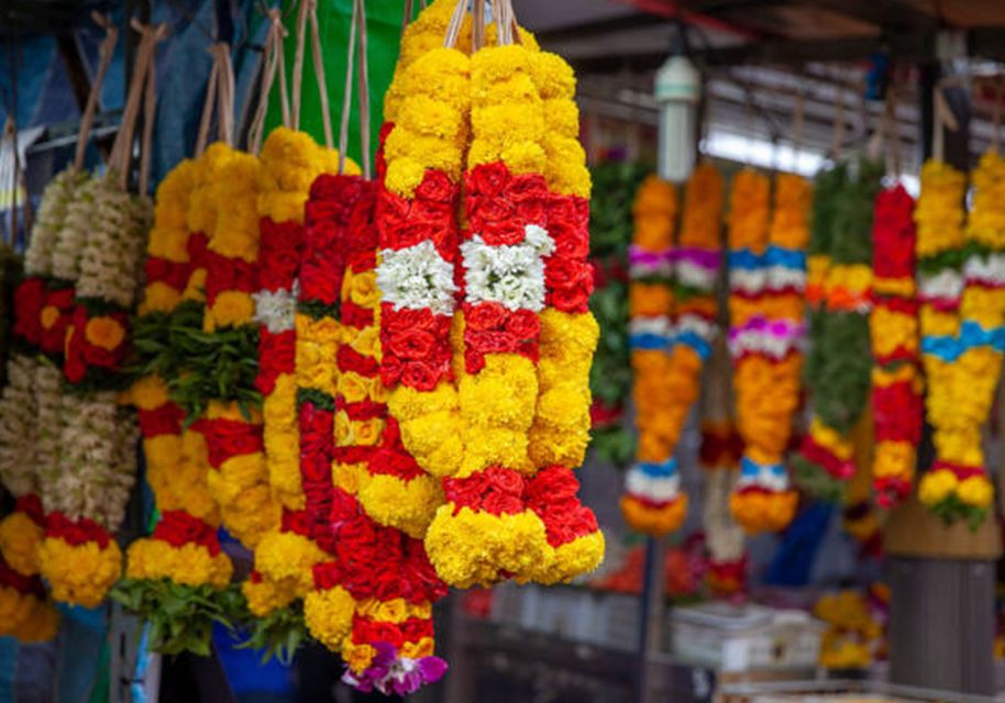 Discover the Fresh Flower & Vegetable Market in Jaipur - Cultural Insights and Interactions