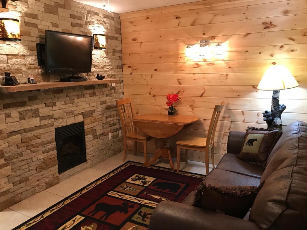 Downtown Gatlinburg Apartment Review