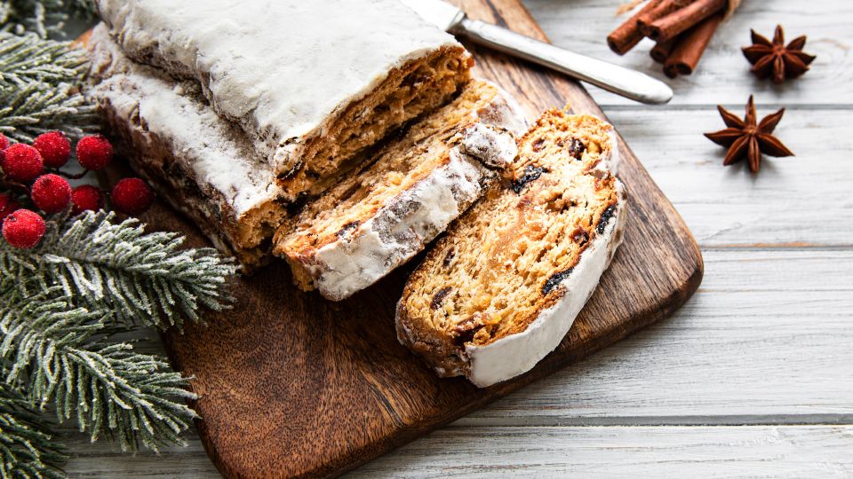 Dresden: Guided Bus Tour to Stollen Bakery With Tasting - Detailed Itinerary