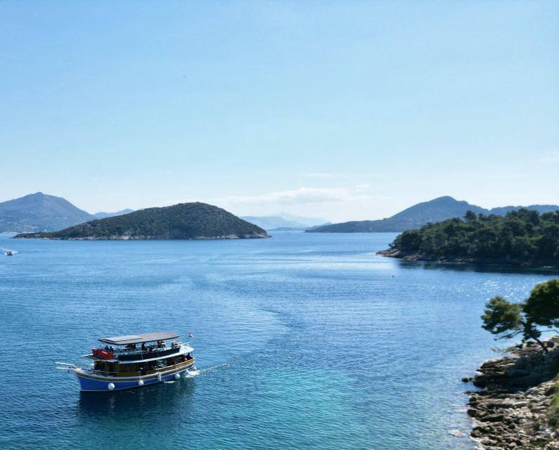 Dubrovnik: Elaphite Islands Cruise With Lunch and Drinks - Included Amenities