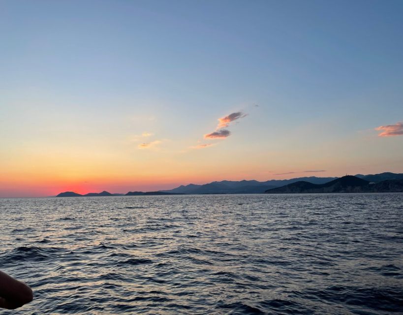 Dubrovnik: Golden Hour Sunset Cruise - Booking Information