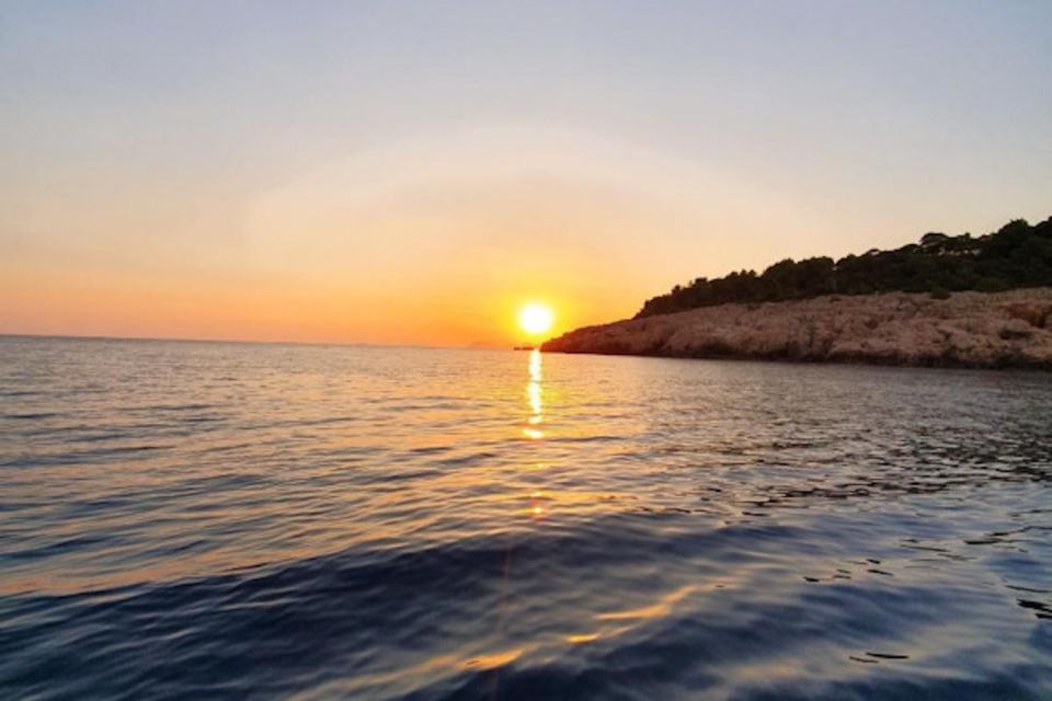 Dubrovnik: Romantic Sunset Cruise - Inclusions