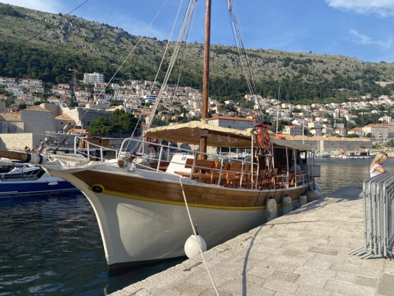 Dubrovnik: Sunset Dinner Cruise Around the Old Town - Participant Information