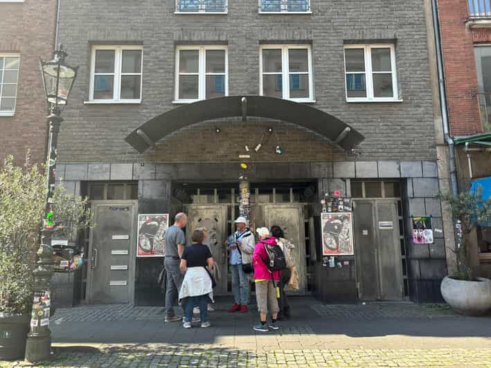 Düsseldorf: Old Town Historical Walking Tour With GEO EPOCHE - Historical Insights