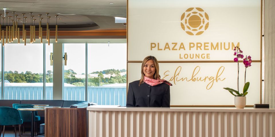 EDI Edinburgh Airport: Plaza Premium Lounge - Experience and Highlights