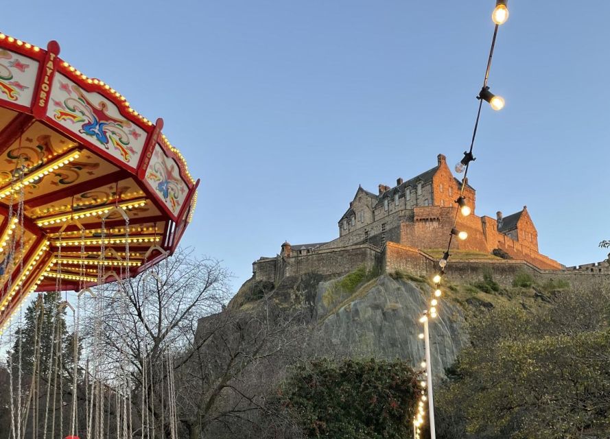 Edinburgh: Christmas Walking Tour With Gingerbread Treat - Unique Tour Experience