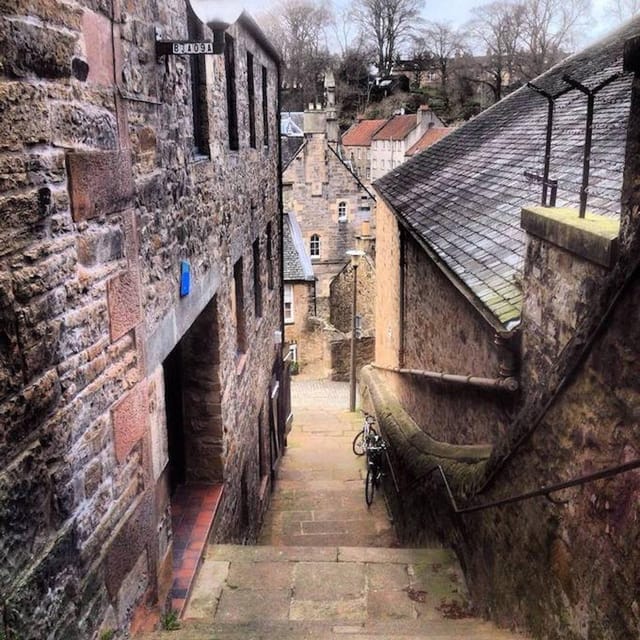 Edinburgh: Dean Village and Circus Lane Walking Tour - Experience the Scenic Beauty