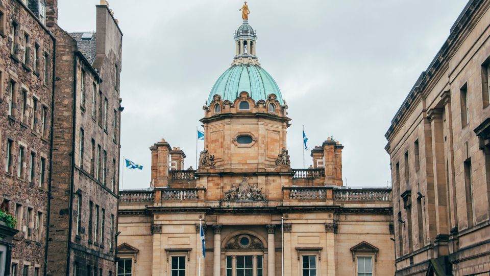 Edinburgh: Discover Edinburgh Walking Tour - Guided Experience and Themes