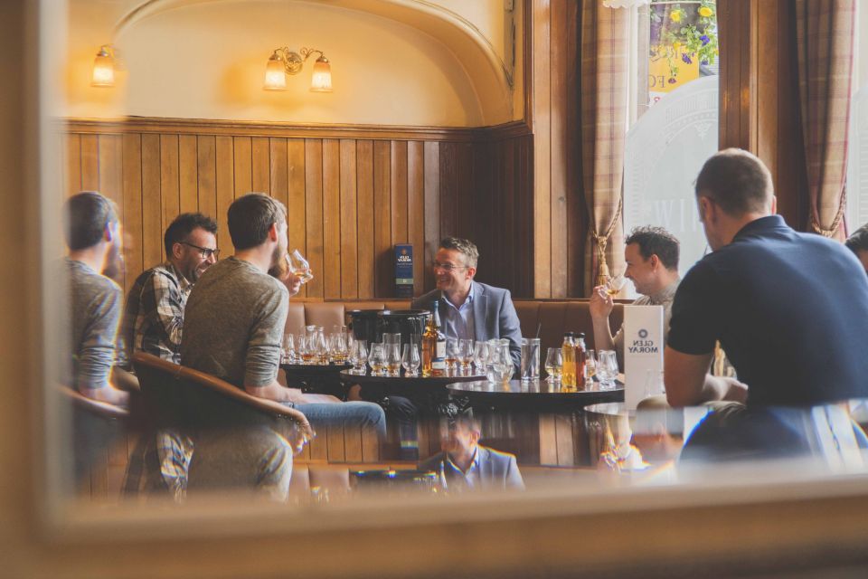 Edinburgh: Guided Whisky Tasting & Walking Tour - Whats Included