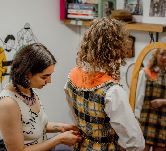 Edinburgh: Personal Shopping With a Professional Stylist - Fashion Scene Exploration