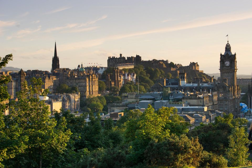 Edinburgh: Private Exclusive History Tour With Local Expert - Historical Landmarks Explored