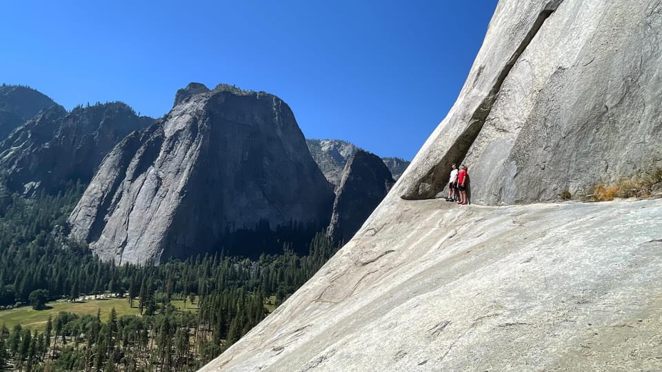 El Capitan, Yosemite: A Rock Climbers Odyssey - Climbing Techniques Explored