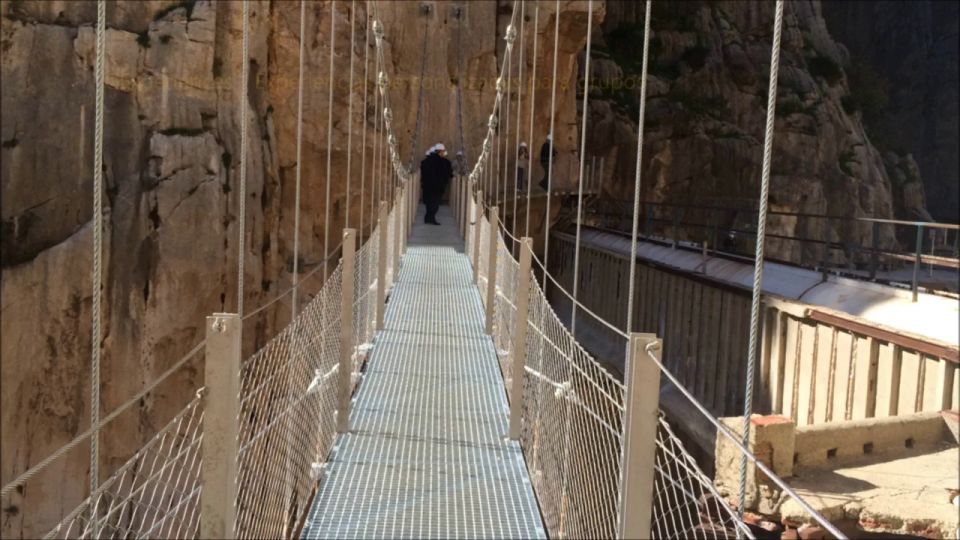 El Chorro: Caminito Del Rey Gorge Route Guided Walking Tour - Inclusions and Exclusions