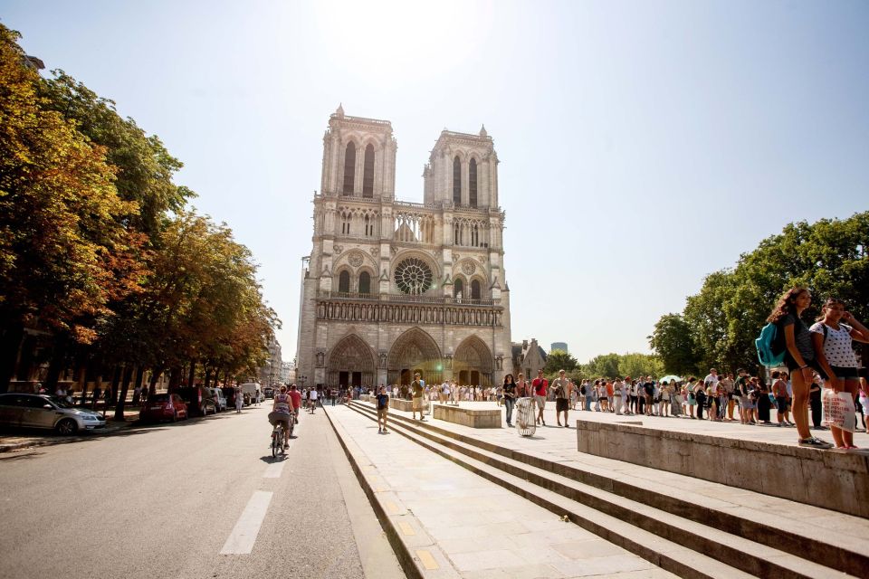 Electric Bike Tour of Paris' Hidden Gems - Included in the Tour