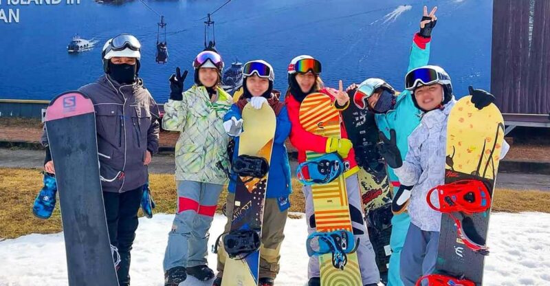 Elysian Snowboard Day Tour (Clothing+Ski Gear+Basic Lessons) - Ski Resort Features