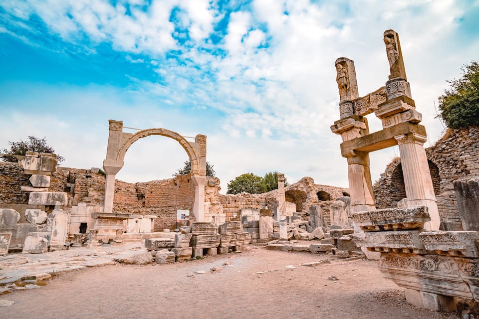 Ephesus: Ancient Cities & Time Travel - Exploring Historical Significance