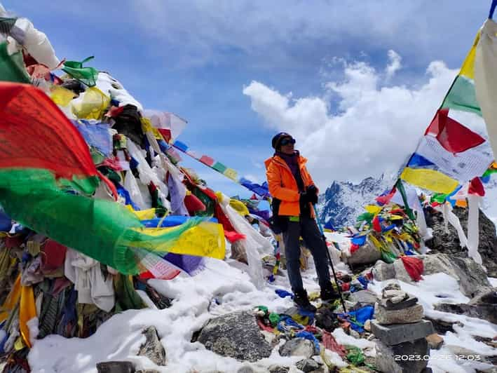 Everest High Passes Odyssey: A 15-Day Trekking Expedition - Detailed Itinerary