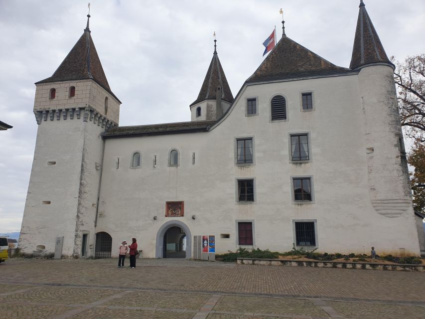 Excursion From Geneva Nyon Yvoire Medieval Village By E-Bike - Exploring Nyon