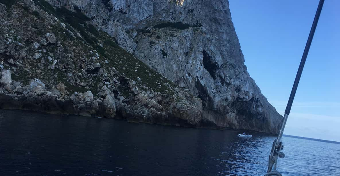 EXCURSION IN PRIVATE BOAT TO ES VEDRA & BEST CAVES OF IBIZA - Included Amenities