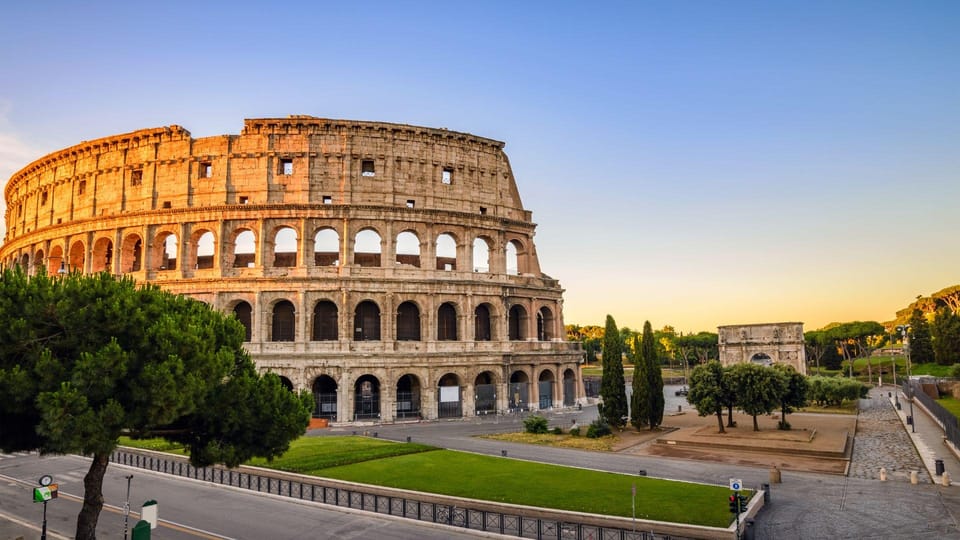 Explore Rome Like a Local: A Walking Tour Experience - Personalized Experience Features