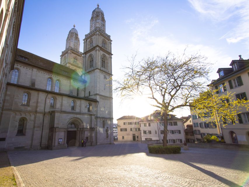 Explore the Best Guided Intro Tour of Zurich With a Local - Whats Included in the Tour