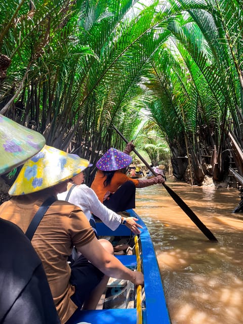 Exploring the Vibrant Cai Rang Floating Market in Can Tho - Unique Market Activities