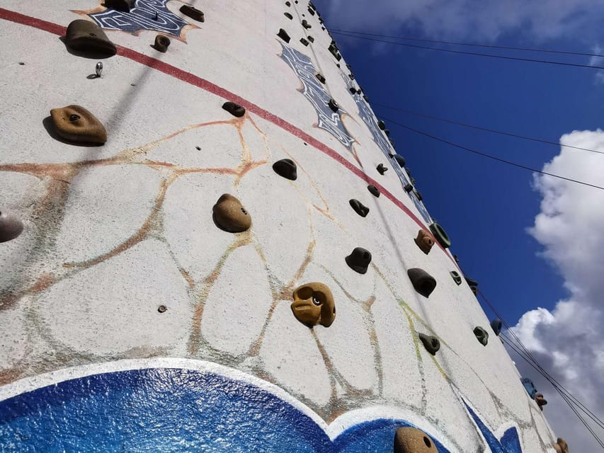 Fehmarn: Instructor-led Session at Silo Climbing Fehmarn - Instructor Support