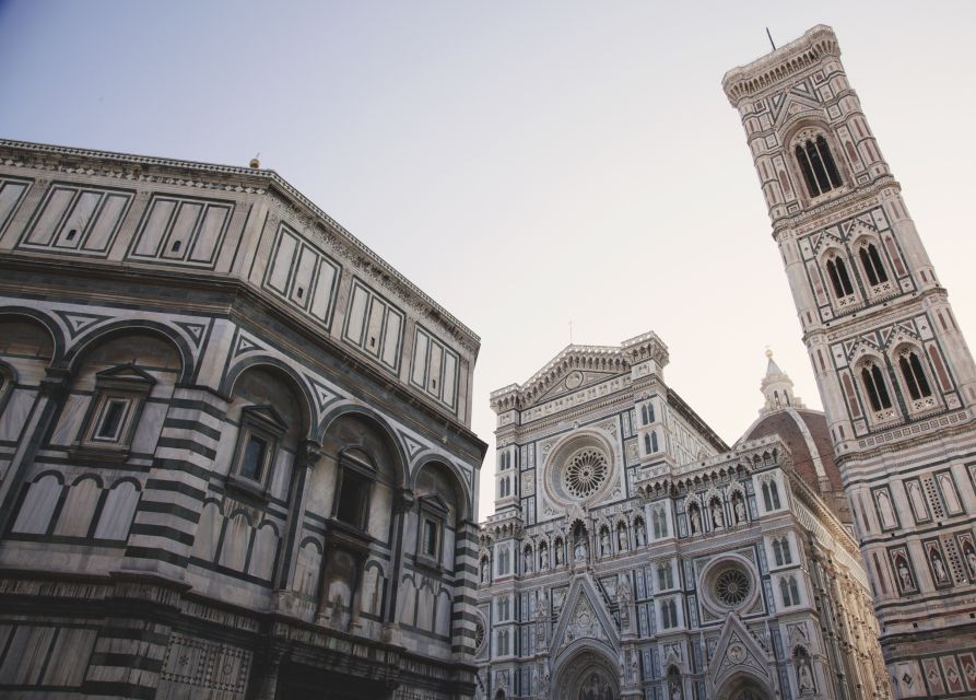 Florence: City Piazzas Walking Tour With Local Guide - Key Stops on the Tour