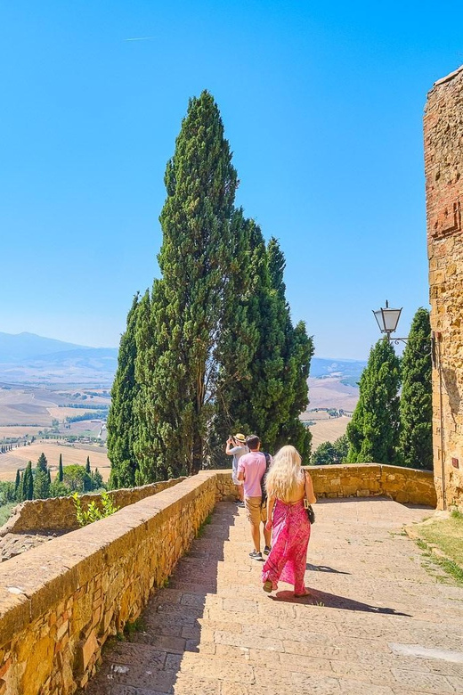 Florence: Val D'Orcia, Montalcino, Pienza With Lunch & Wine - Pienza Experience