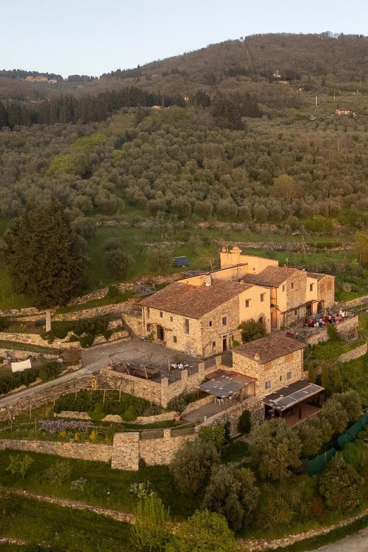 Florence: Yoga at Tuscan Countryside Sunset With Transport - Setting and Ambiance