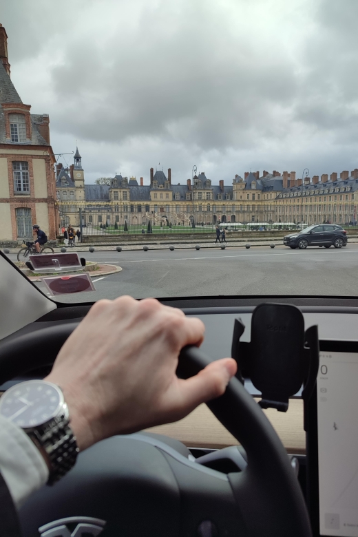 Fontainebleau: Transfer To/From Paris-Cdg Airport - Meet Your Professional Driver