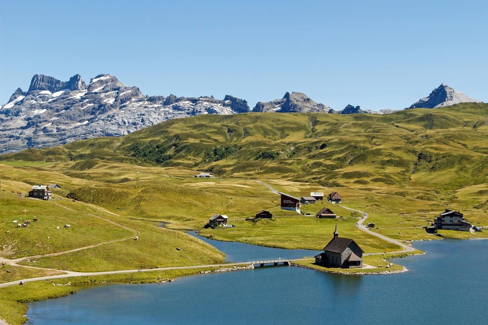 Four-Lake Hike in Engelberg: an Unforgettable Alpine Adventure - Scenic Highlights