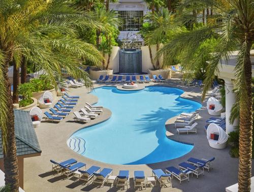 Four Seasons Hotel Las Vegas - Facilities and Amenities
