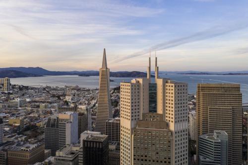 Four Seasons Hotel San Francisco at Embarcadero - Facilities and Amenities