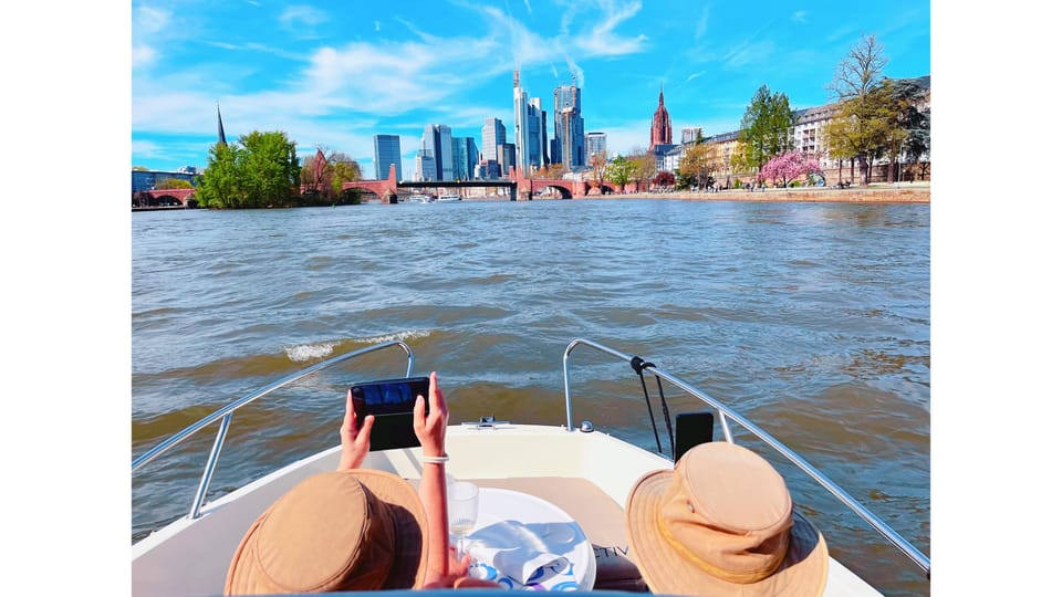 Frankfurt City: Private Skyline Sightseeing Boat Tour - Experience Highlights