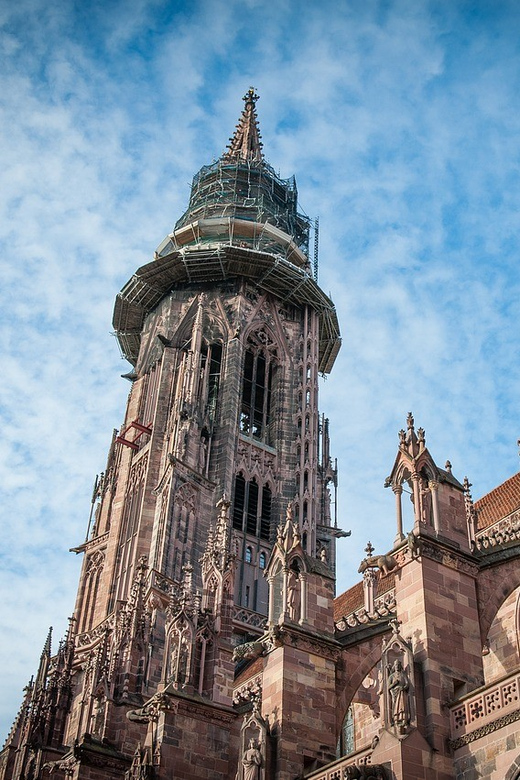 Freiburg Im Breisgau: Regular Italian Old Town Walking Tour - Cultural Experience