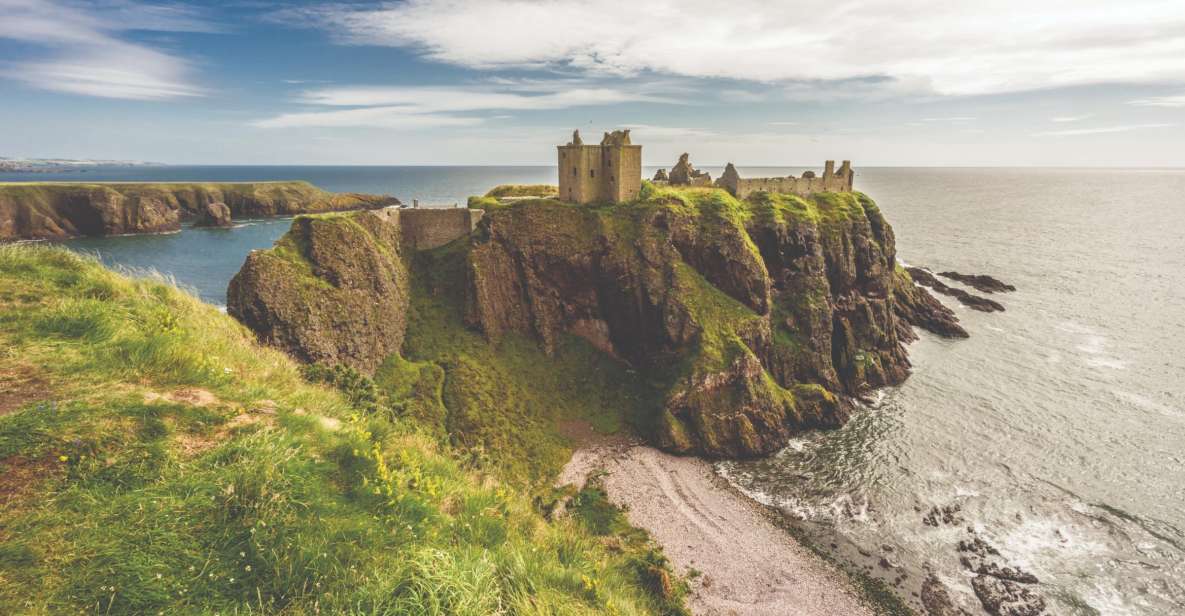 From Aberdeen: Dunnottar Castle and Cairngorms Day Trip - Exploring Dunnottar Castle