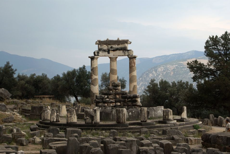 From Athens: Private Delphi and Thermopylae Guided Day Trip - Inclusions and Amenities