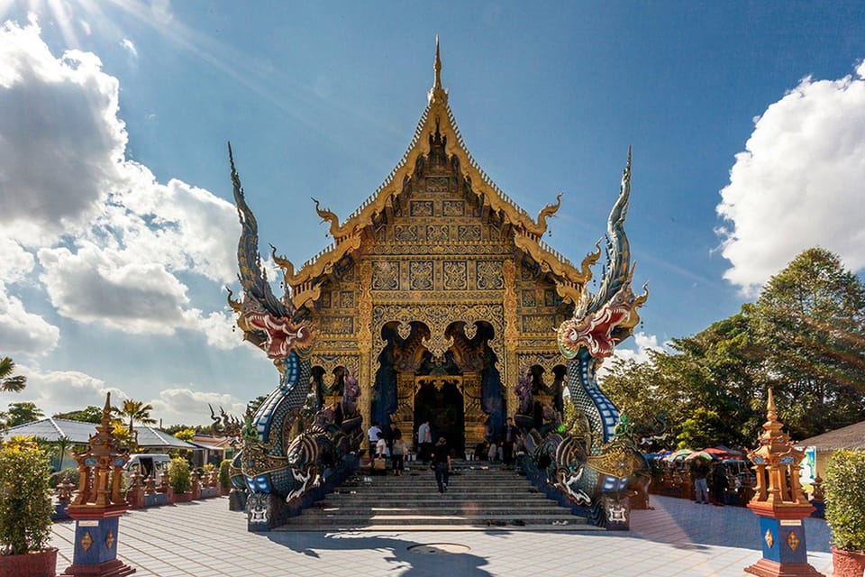 From Chiangmai: Chiang Rai 3 Temples (White+Blue+Red) - Wat Rong Suea Ten (Blue Temple)