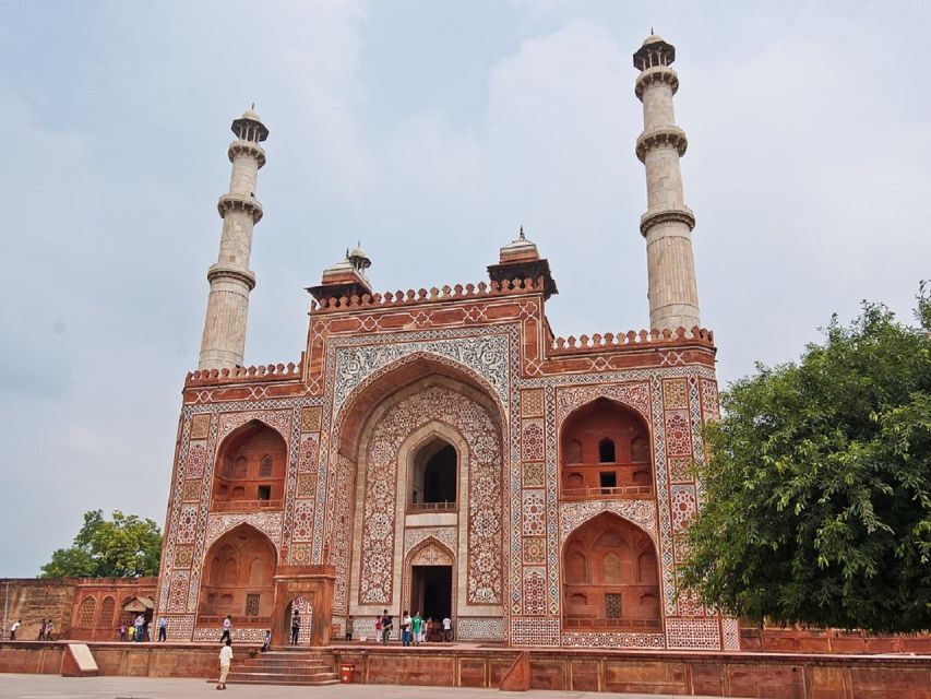 From Delhi : Amazing Taj Mahal & Agra Heritage Walking Tour - Accessibility Information