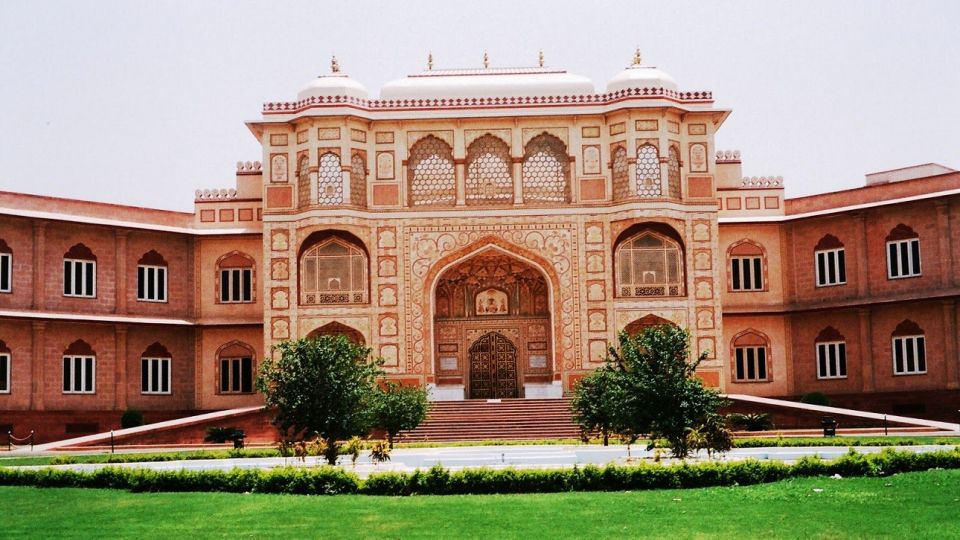 From Delhi: Overnight Jaipur Tour (Pink City of Rajasthan) - Detailed Itinerary