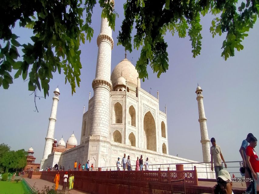 From Delhi: Private Day Trip to Agra and the Taj Mahal - Key Attractions in Agra