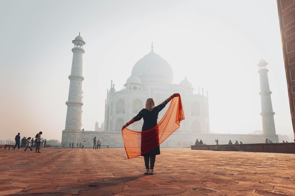 From Delhi: Private Taj Mahal Tour With Female Tour Guide - Itinerary and Stops