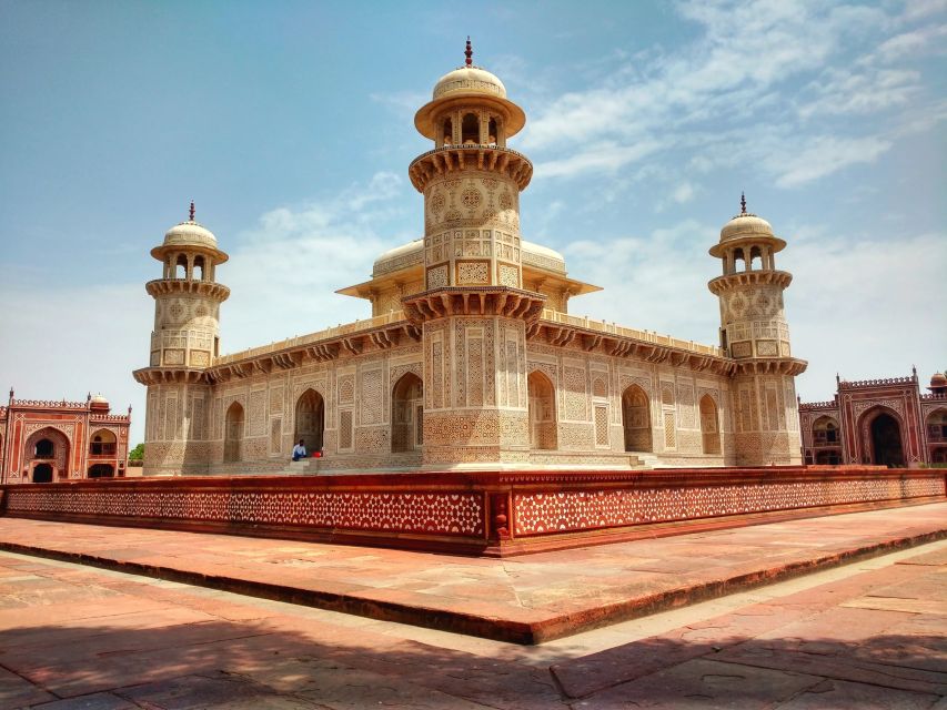 From Delhi: Taj Mahal Sunrise, Agra Fort and Baby Taj by Car - Inclusions and Features